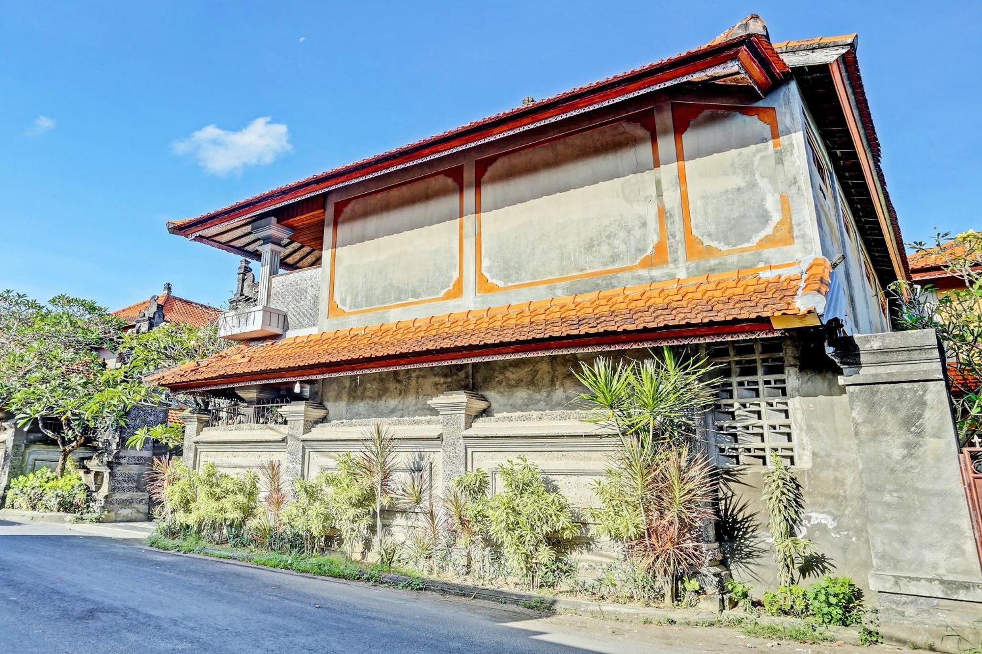 Hotel Oyo Collection O 91125 Puri Dewa Bharata à Jimbaran Extérieur photo